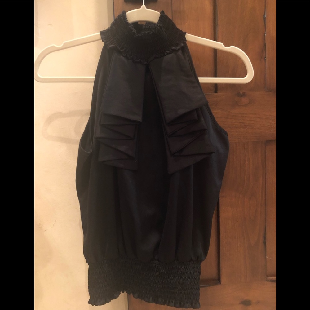 Romeo and Juliet sz small black detailed top